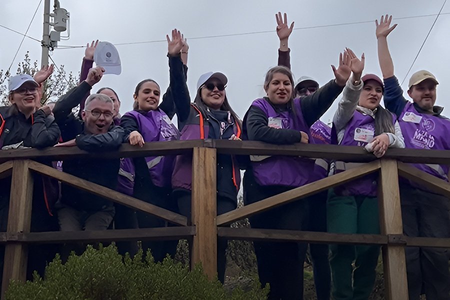 Corporación Favorita y GIRA siguen trabajando por alcanzar la meta de reforestación en Ecuador junto a su Voluntariado Corporativo Corporación Favorita y GIRA siguen trabajando por alcanzar la meta de reforestación en Ecuador junto a su Voluntariado Corporativo