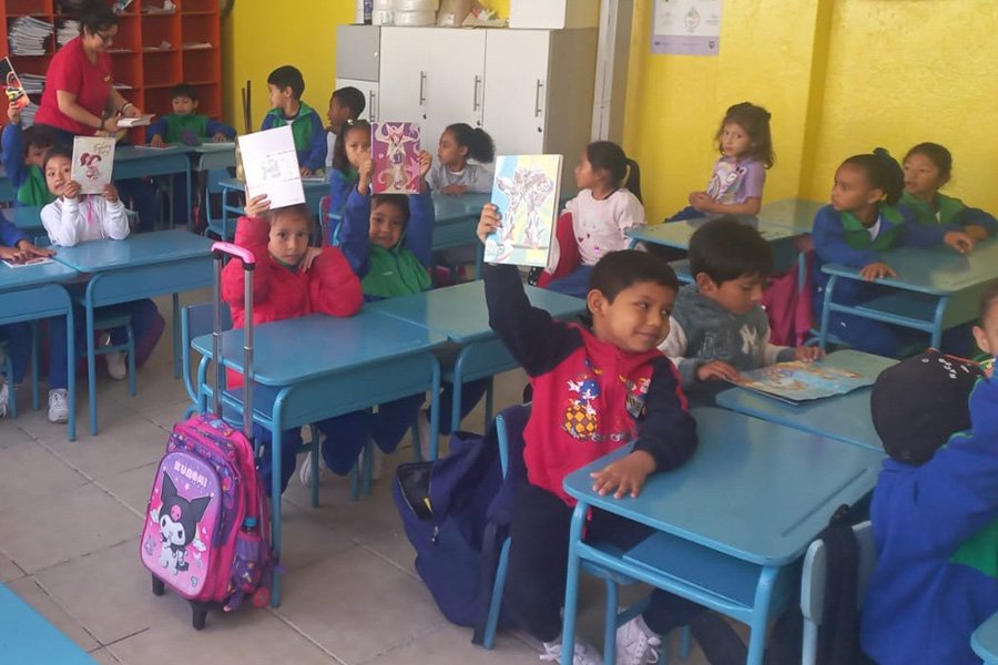 Fundación Favorita realizó la entrega de kits escolares en el cantón Rumiñahui Fundación Favorita realizó la entrega de kits escolares en el cantón Rumiñahui
