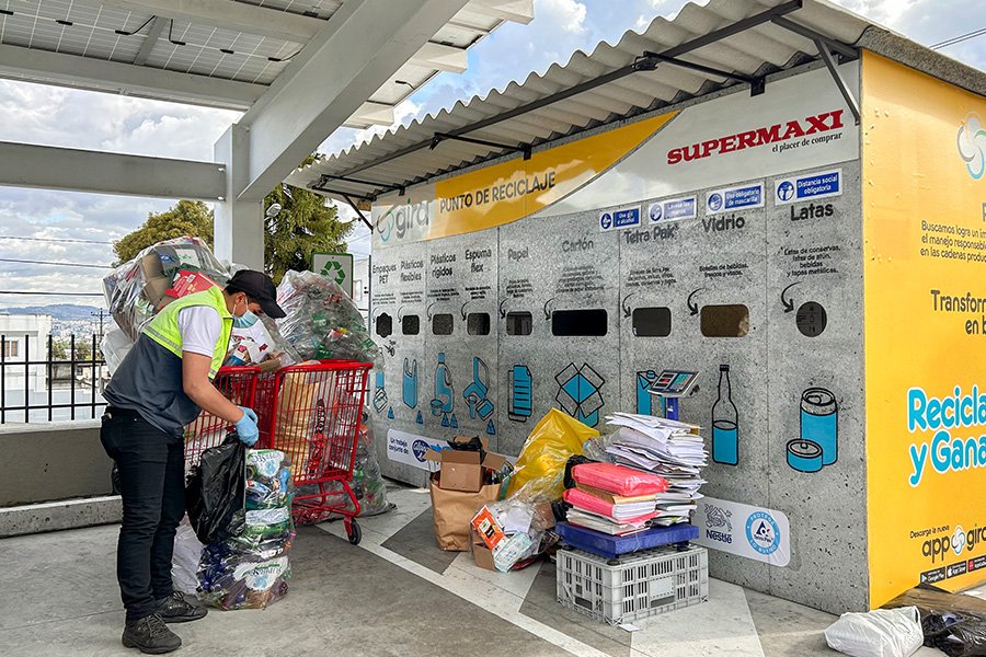 Corporación Favorita transformará 50 supermercados en infraestructuras responsables con el ambiente hasta el 2026 Corporación Favorita transformará 50 supermercados en infraestructuras responsables con el ambiente hasta el 2026