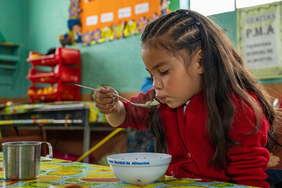 Corporación y Fundación Favorita se unen al proyecto de comidas escolares del Programa Mundial de Alimentos Corporación y Fundación Favorita se unen al proyecto de comidas escolares del Programa Mundial de Alimentos