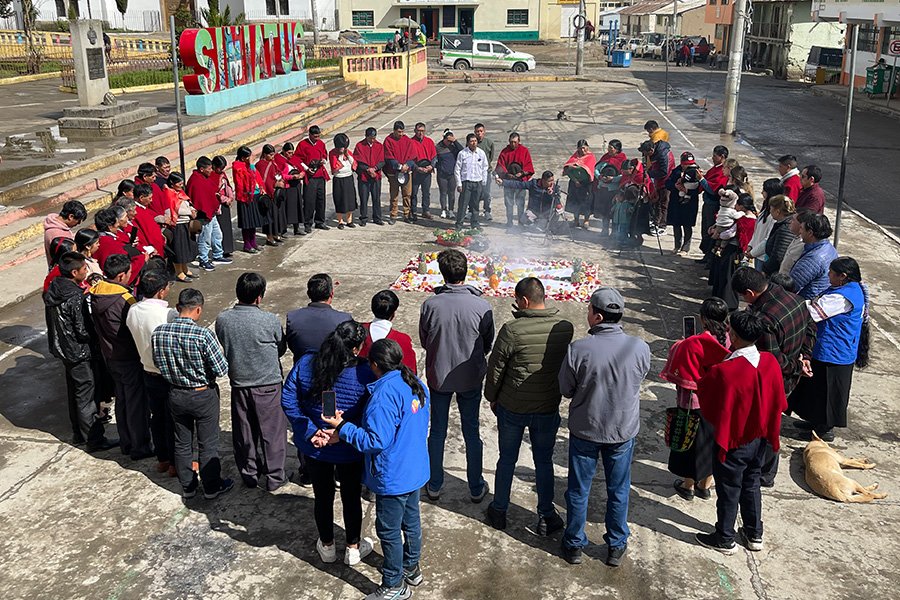 Simiatug celebra la Graduación de Padres y Madres Guías en la Lucha Contra la Desnutrición Crónica Infantil Simiatug celebra la Graduación de Padres y Madres Guías en la Lucha Contra la Desnutrición Crónica Infantil